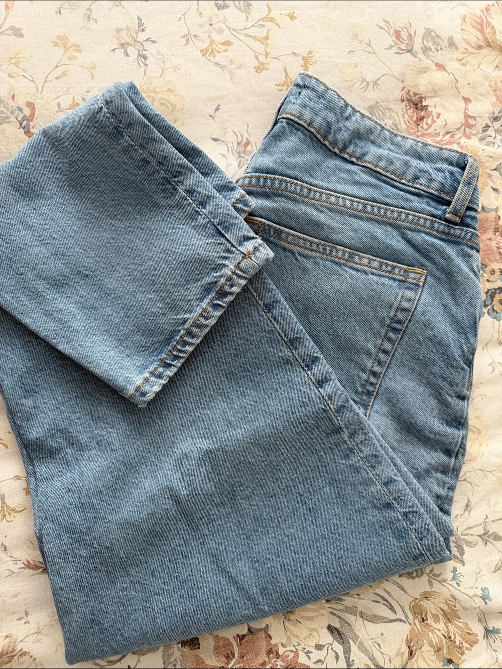 H&M Light Blue Straight-Leg Women's Jeans